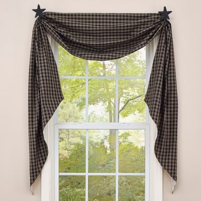 Sturbridge Black Fishtail Swag