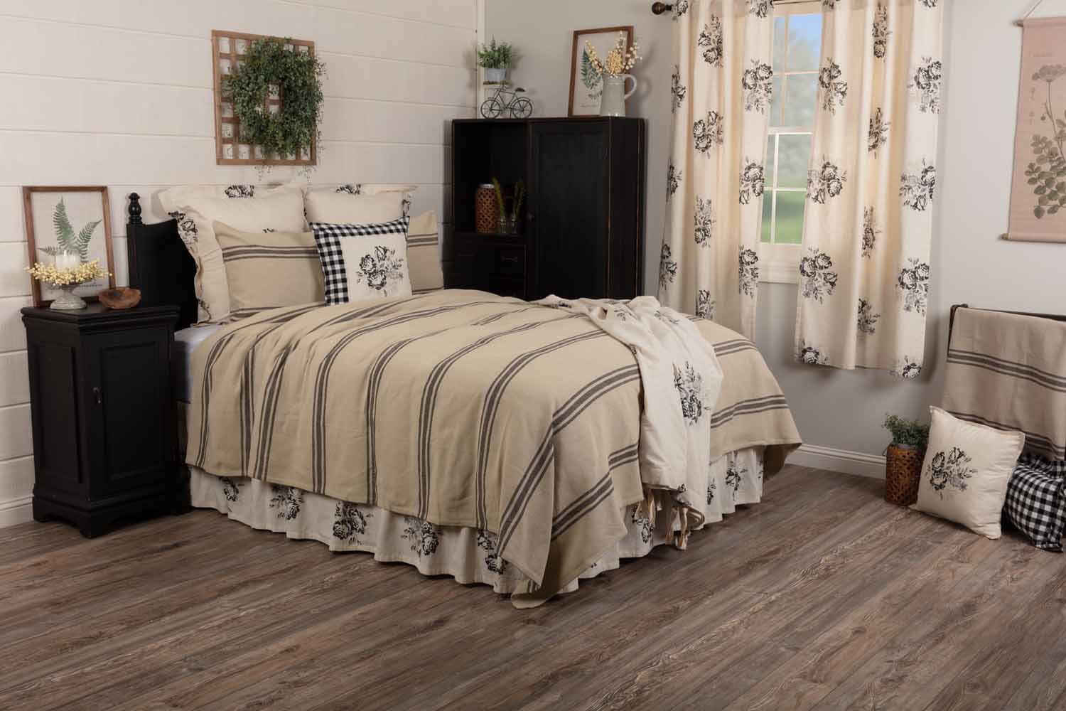 Mill House Stripe Black Coverlets - Image 3
