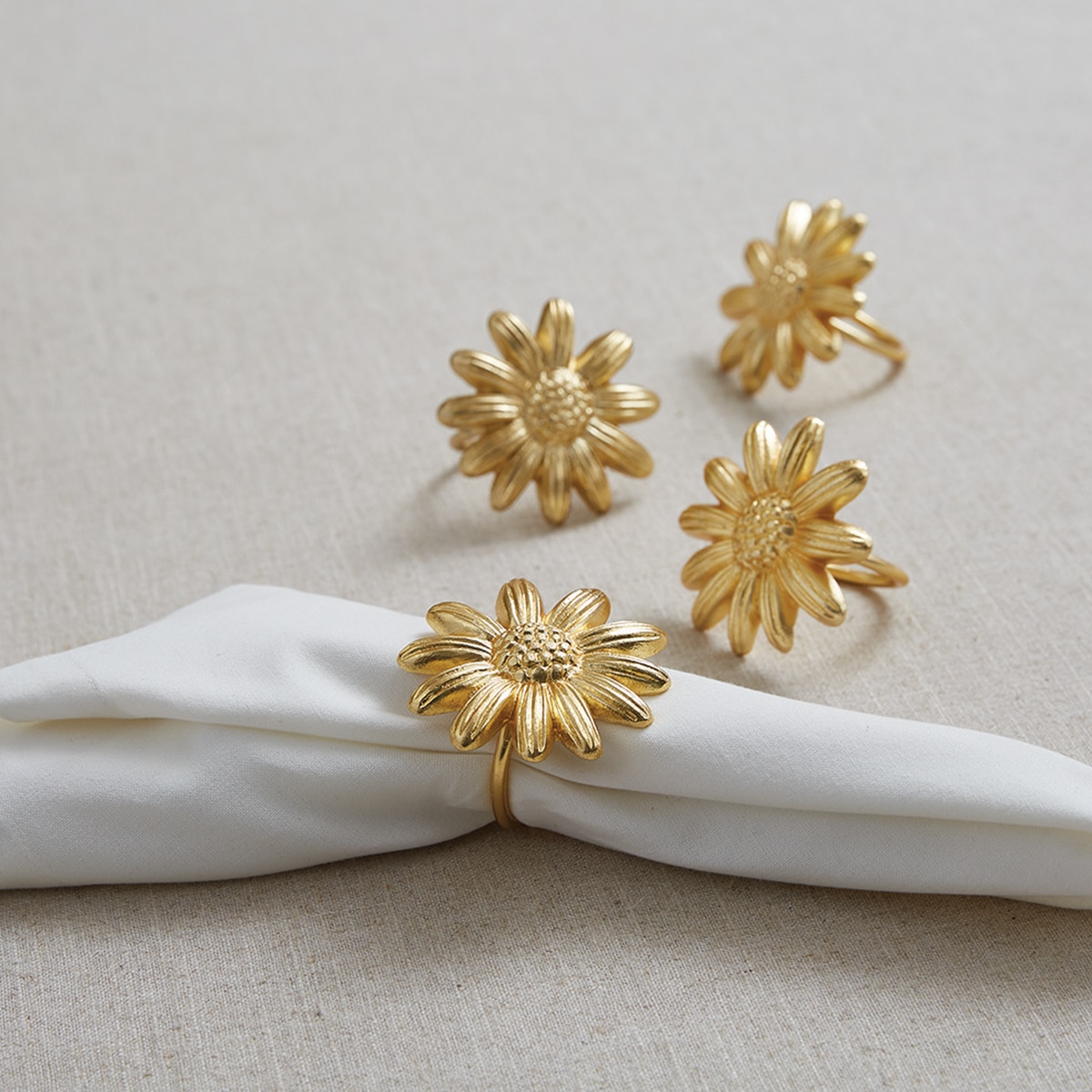 Daisy Napkin Ring, Set/4 - Image 2