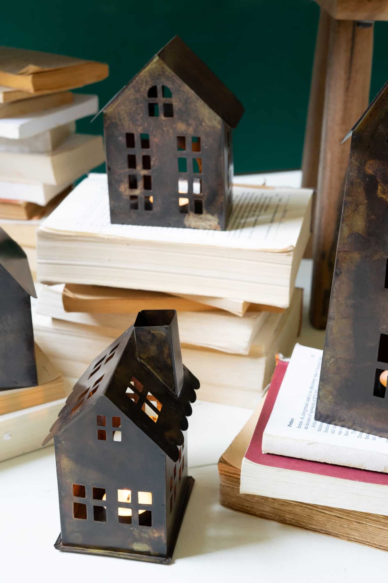 Copper Creek Village, Set/7 Metal Houses - Image 2